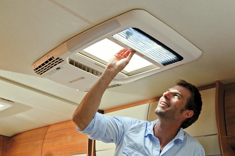 Aire acondicionado Dometic FreshLight 2200 para autocaravanas y furgonetas  camper