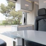 Camperización integral masquecamper VW Crafter comedor