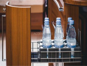 Organizador vasos y botellas cajón Autocaravana