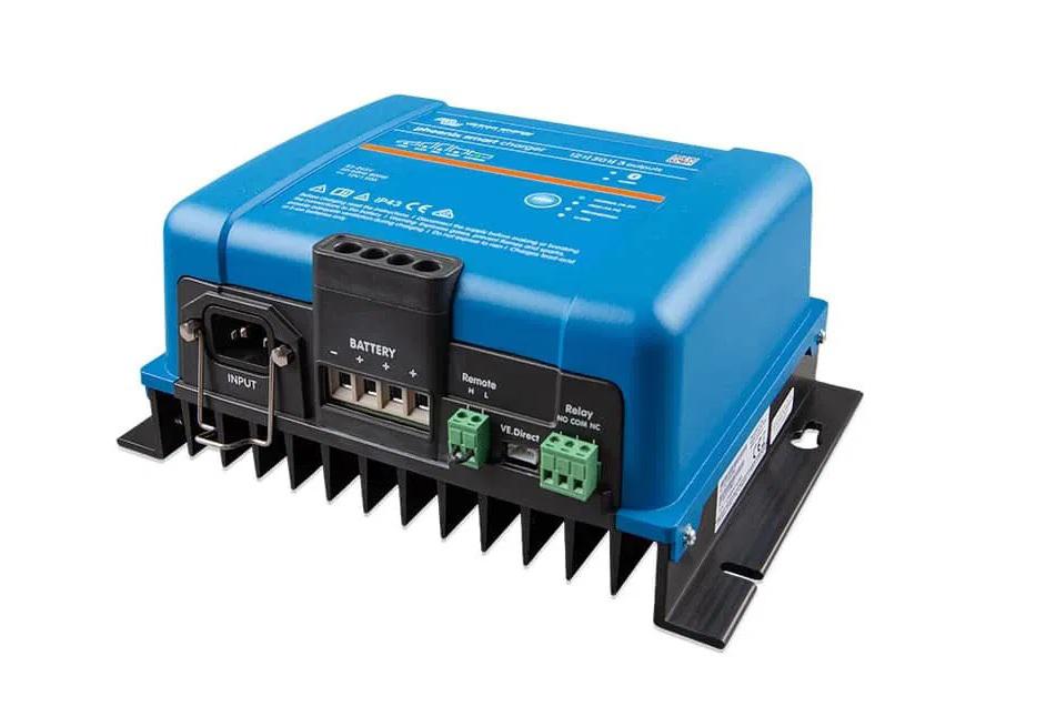 Cargador baterías Victron Phoenix IP43 12V 50A - Imagen 3
